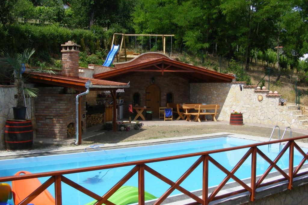 Holidaysport Haus Balatongyörök Eksteriør billede