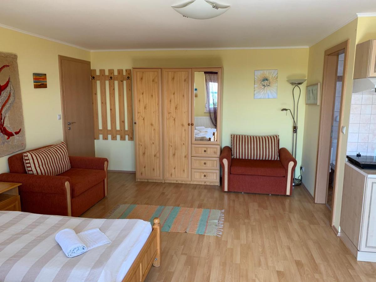Holidaysport Haus Balatongyörök Eksteriør billede