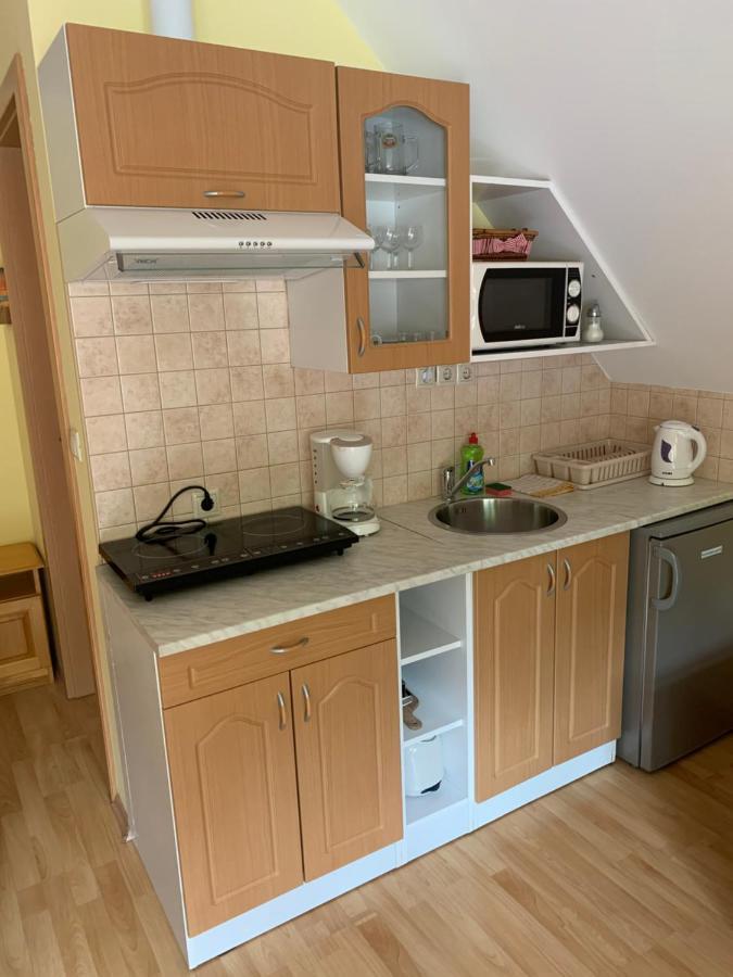 Holidaysport Haus Balatongyörök Eksteriør billede