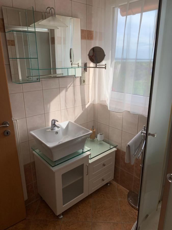 Holidaysport Haus Balatongyörök Eksteriør billede