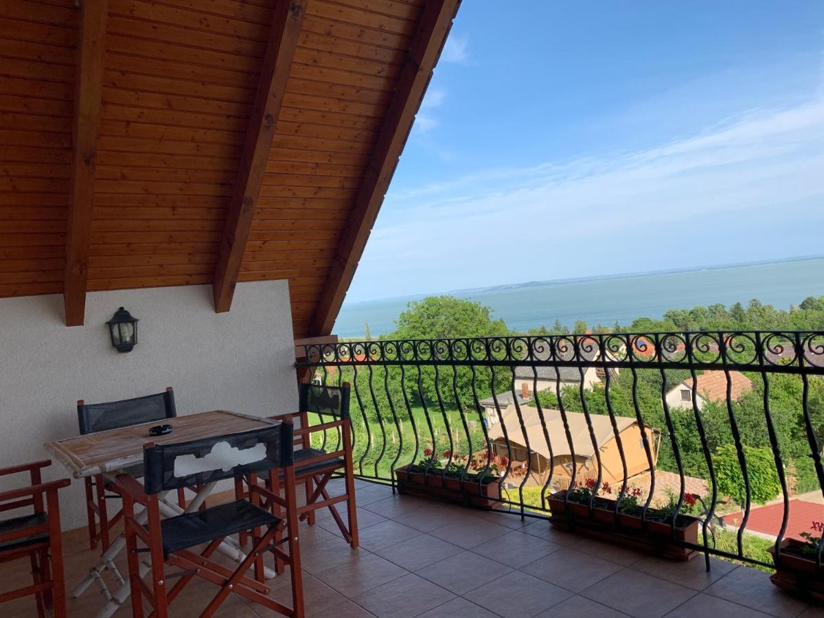 Holidaysport Haus Balatongyörök Eksteriør billede